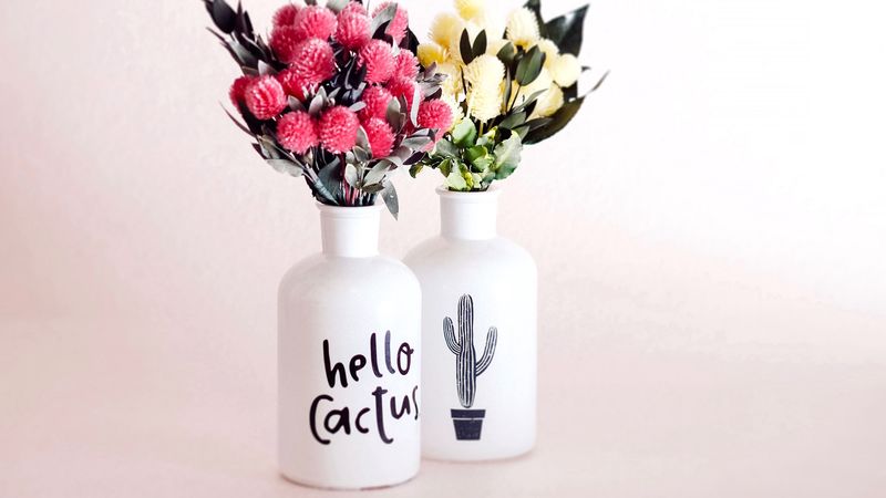 bouquets, flowers, vases, inscription, 4k