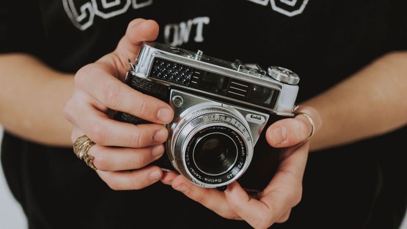 camera, lens, hands, fingers, photographer, 4k
