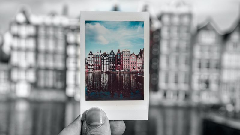 photography, polaroid, hand, bw, 4k
