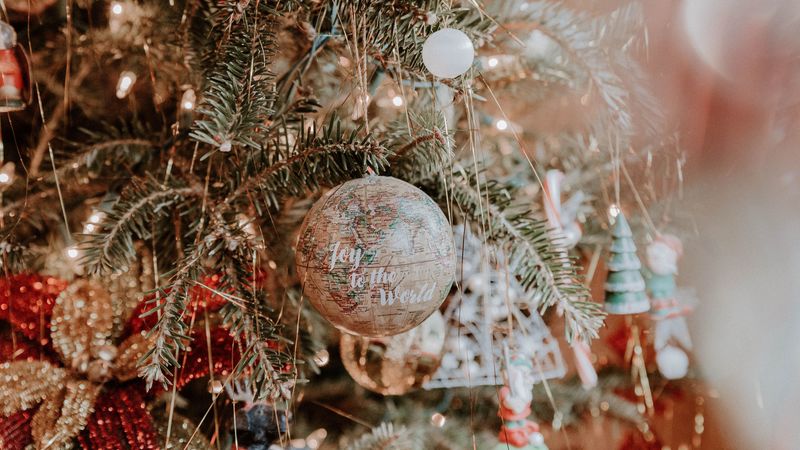 tree, decoration, ball, globe, new year, 4k