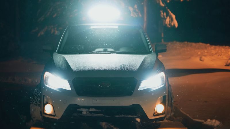 car, white, lights, light, snow, winter, 4k