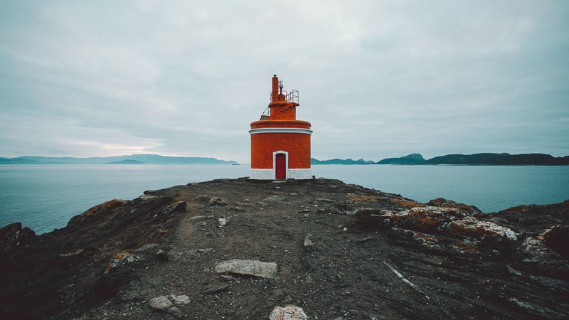 lighthouse, tower, coast, rocks, stones, 4k