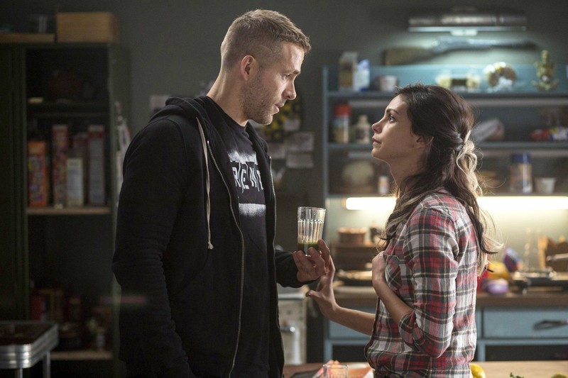 morena baccarin, ryan renolds, deadpool, movies, 2016 movies