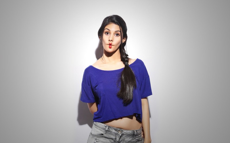 amyra dastur, indian celebrities, girls, desi girls