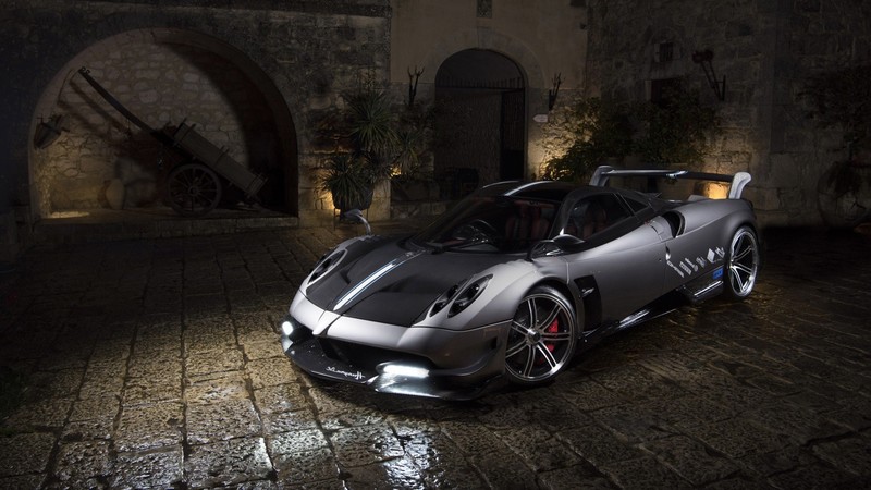 pagani huayra, cars