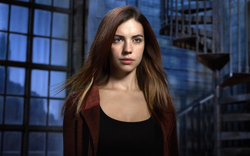 adelaide kane, celebrities, girls