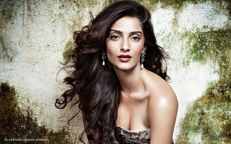 sonam kapoor, indian celebrities, girls, desi girls