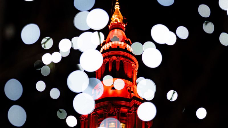 building, lights, glare, bokeh, night, 4k