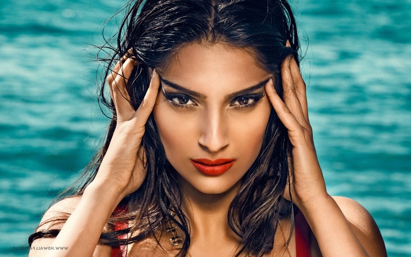 sonam kapoor, indian celebrities, girls, desi girls