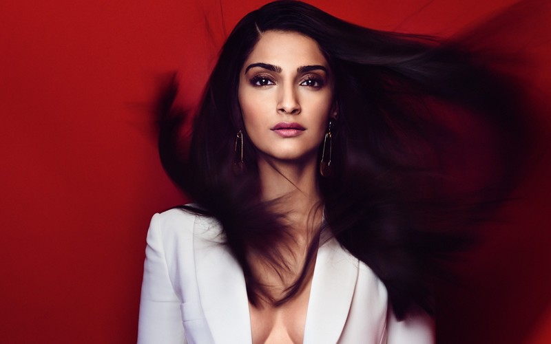 sonam kapoor, indian celebrities, girls, desi girls