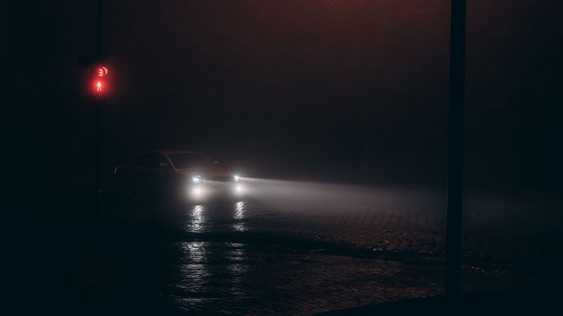 night, dark, road, fog, traffic light, car, 4k