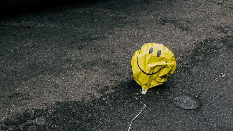 air balloon, smile, sad, road, asphalt, cars, 4k