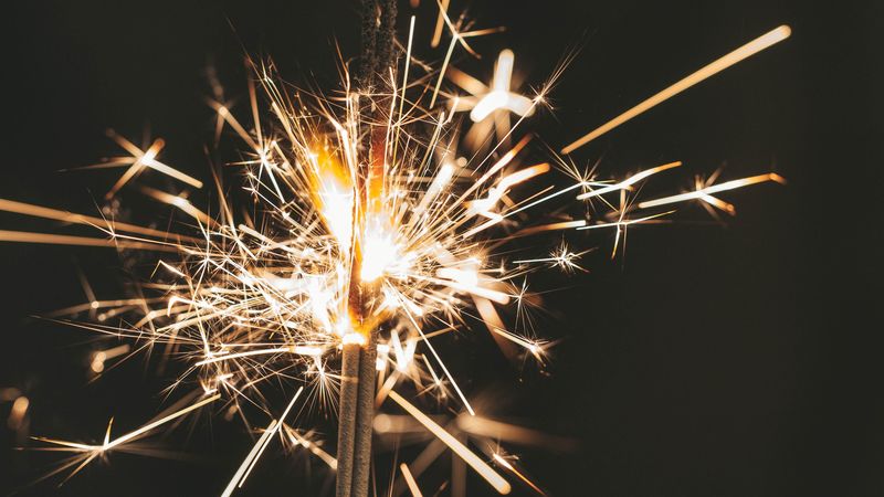 sparklers, sparks, glare, holiday, 4k