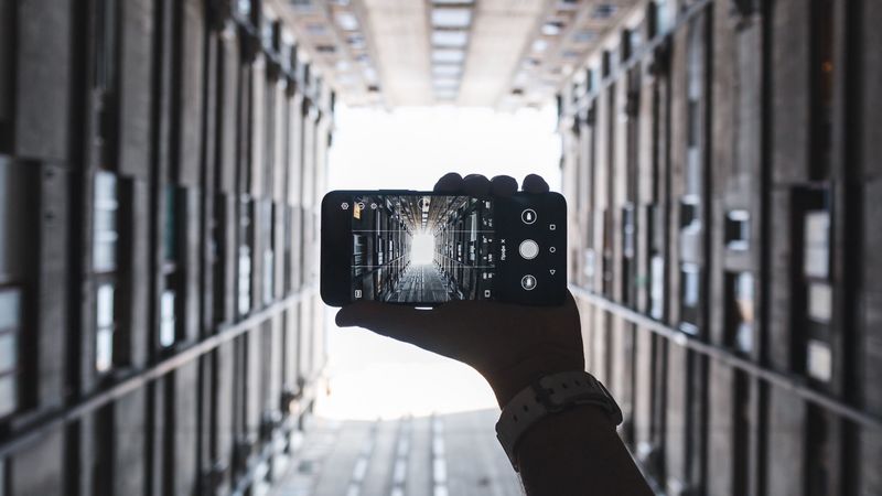 phone, smartphone, hand, building, photo, 4k