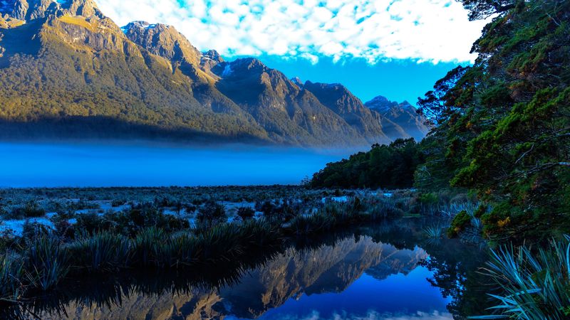 mountains, lake, fog, landscape, reflection, 4k