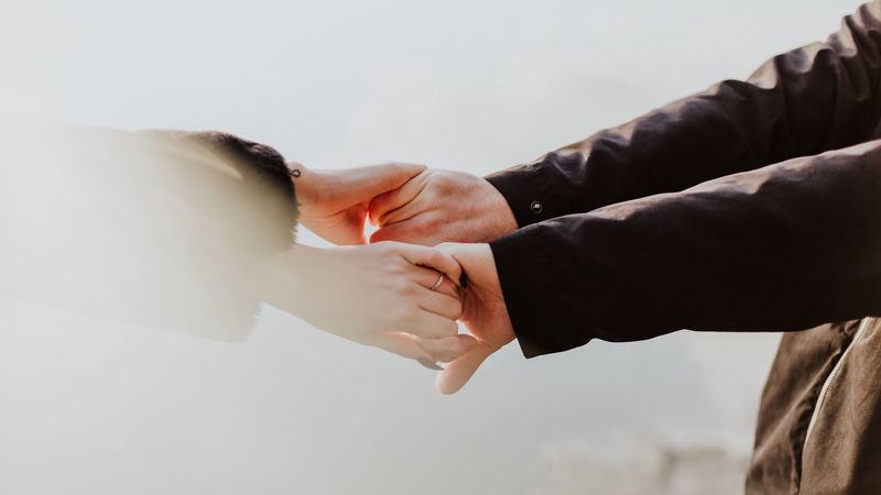 hands, couple, love, romance, 4k