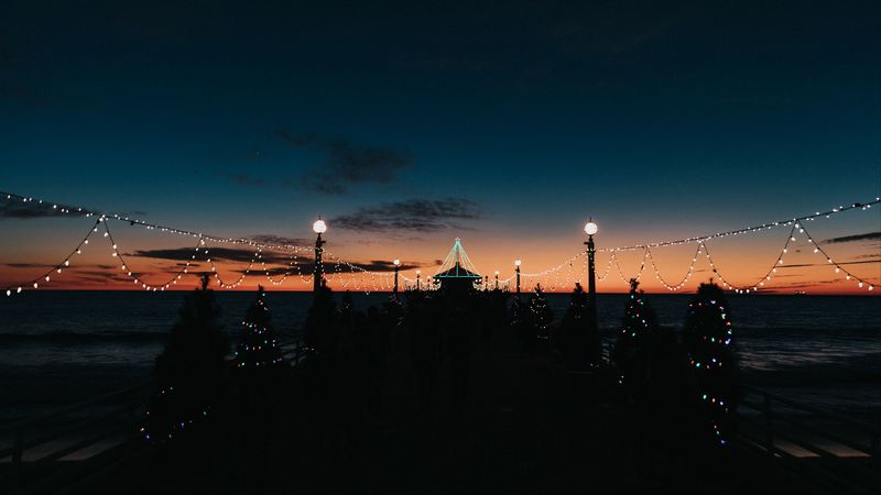 pier, dark, garlands, lights, silhouettes, 4k