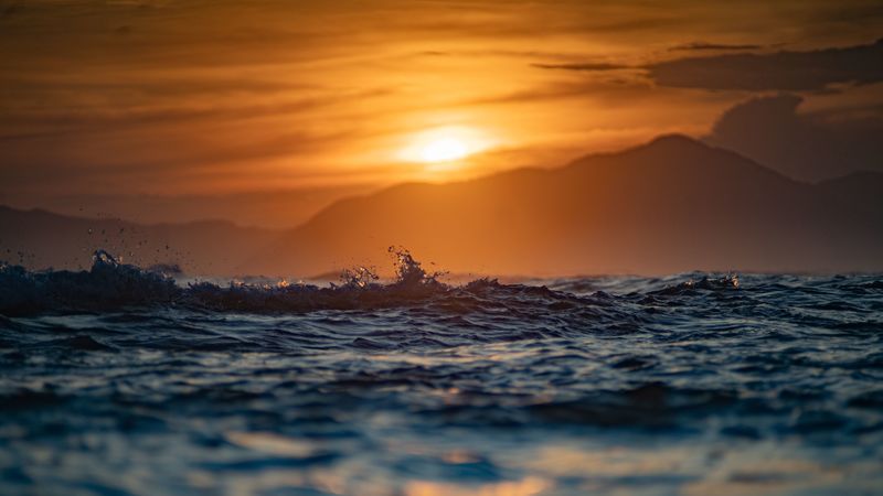 sea, waves, splash, hill, sun, 4k