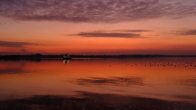 lake, dusk, dark, water, landscape, 4k
