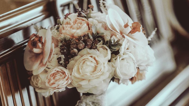bouquet, flowers, composition, piano, 4k