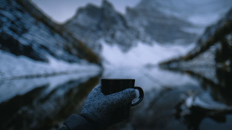 mug, hand, glove, nature, mountains, 4k