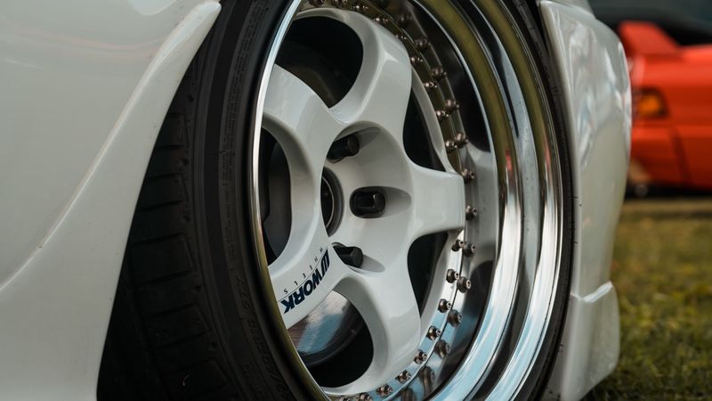 car, white, wheel, disc, chrome, 4k