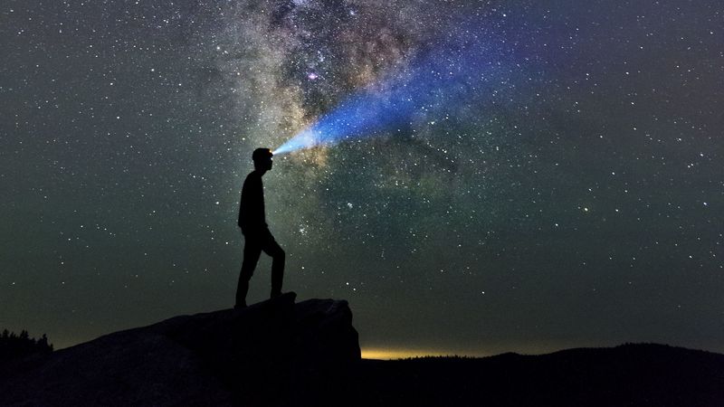 silhouette, loneliness, alone, flashlight, starry sky, 4k