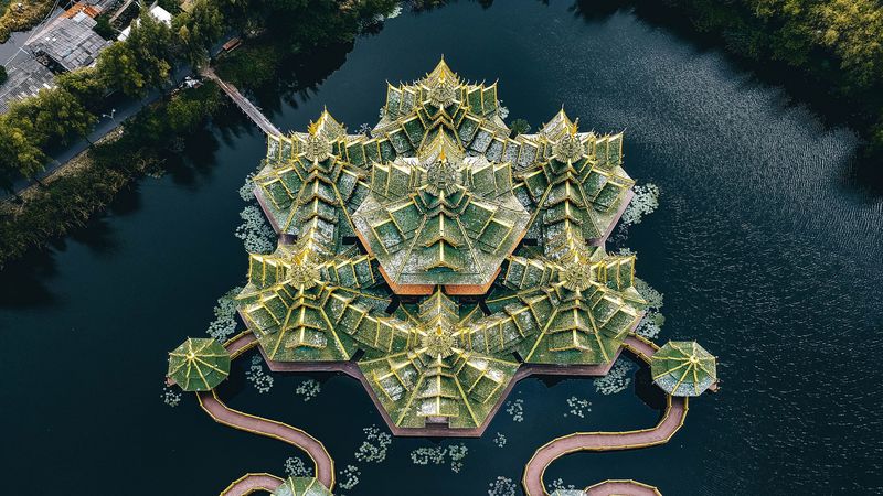island, buildings, aerial view, lake, water, 4k