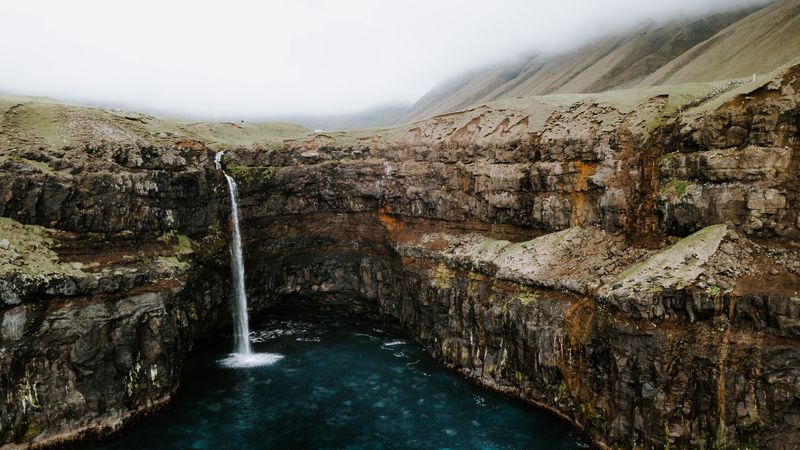 waterfall, cliff, stream, water, landscape, 4k