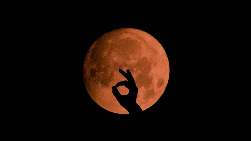 moon, hand, gesture, dark, night, 4k