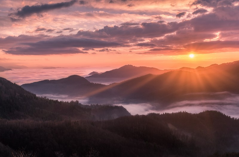 mountains, sunbeam, clouds, fog, nature, hd, 4k, 5k