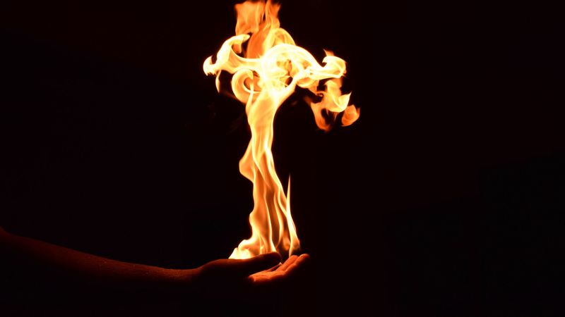 fire, flame, hand, dark, 4k