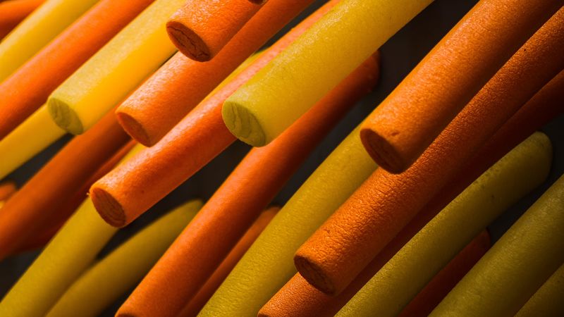 tubes, plaits, foam rubber, macro, 4k