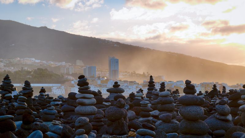 stones, city, mountains, fog, landscape, 4k