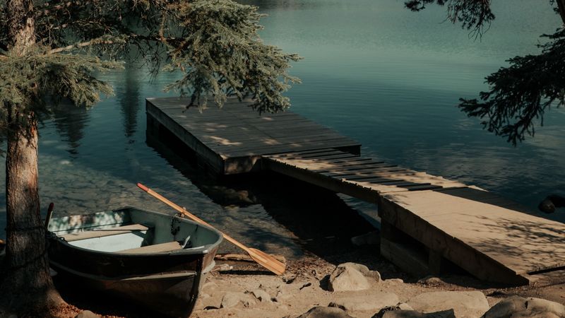 lake, pier, boat, trees, shore, 4k
