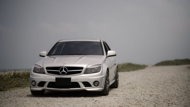 mercedes-benz w204, mercedes, car, gray, front view, road, 4k