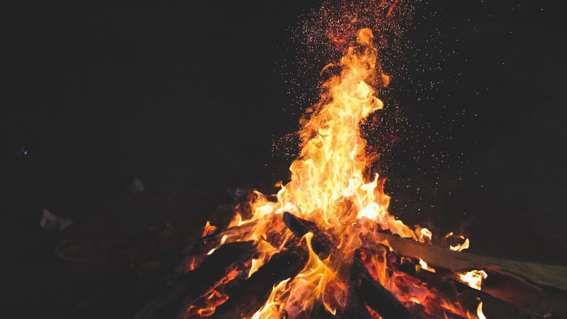 bonfire, fire, sparks, night, dark, 4k