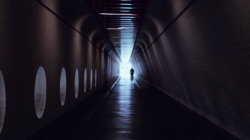 corridor, tunnel, dark, silhouette, light, 4k