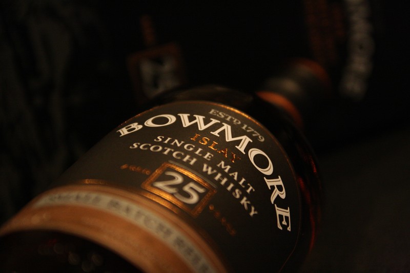 bottles, alcohol, whisky, depth of field, Isle of Islay, Scotch, Bowmore