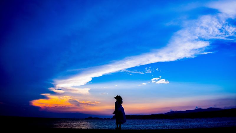 silhouette, dark, beach, sea, dusk, 4k
