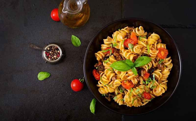 food, pasta, basil, olives, Pepper, tomatoes