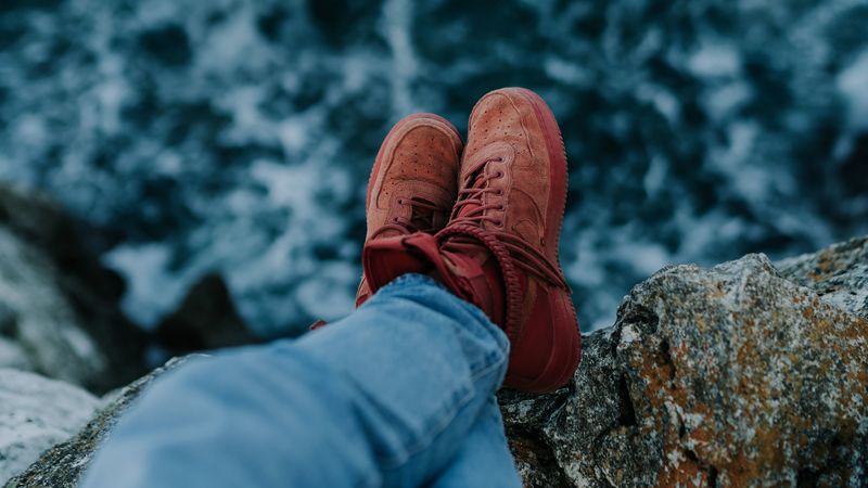 legs, stones, water, cliff, 4k