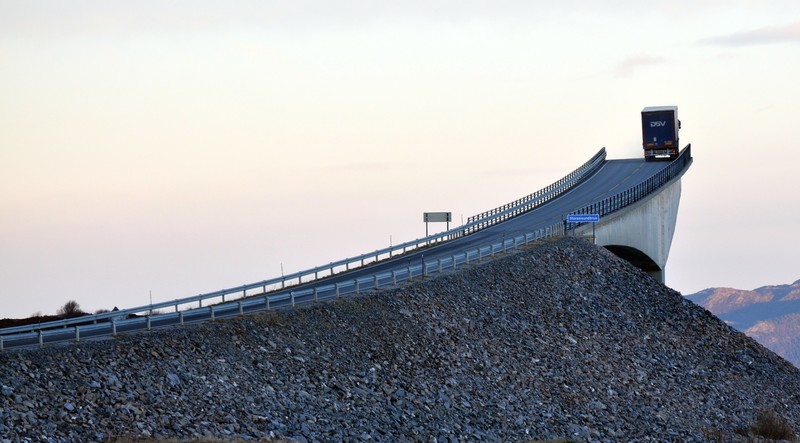 architecture, bridge, Norway, vehicle, trucks, clear sky, storseisundet, road