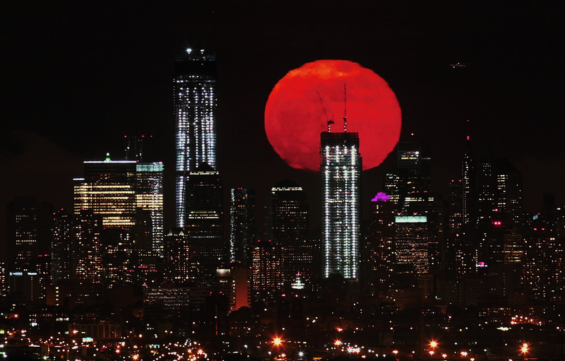 cityscape, red moon, city lights, New York City, Manhattan, moonlight, Moon, night