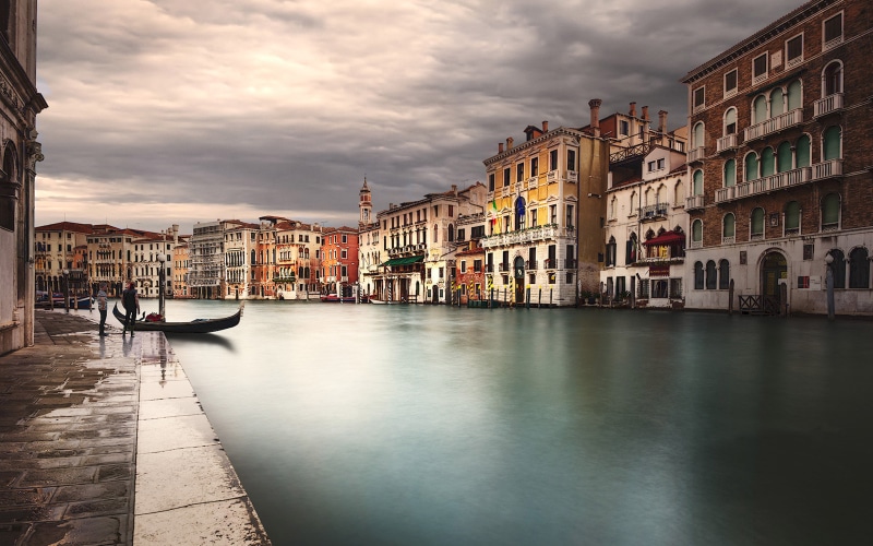 transportation, building exterior, laptop, waterfront, italy, grande, nautical vessel, mobile, city, built structure, phones, 4K, travel destinations