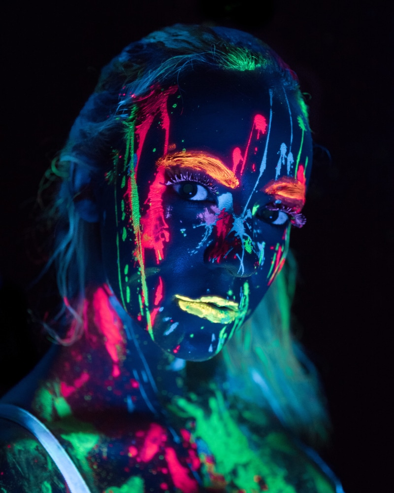 illuminated, neon, portrait, bizarre, beautiful, fluorescent Light, color Image, red, neon colours, women, neon Light, ultraviolet Light, black Background