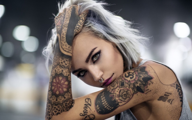 beauty, 1080P, grey hair, model, one person, hair, adult, front view, looking at camera, hairstyle, headshot, pierced, portrait, fashion, lifestyles, Fishball Suicide