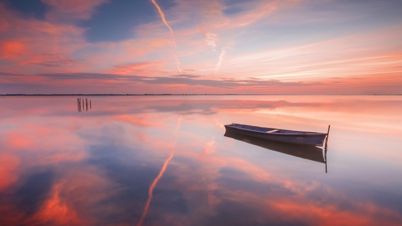 morning, water, red sky at morning, cloud, 4K, atmosphere, horizon, reflection, loch, lake, calm, dawn, pink sky, sky, boat, sunrise, reflected