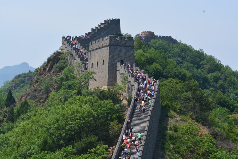 great wall of china, landmark, walk, day, no people, sightseeing, chinese, heritage, scenic, history, wall, nature, building exterior, transportation, Chinese