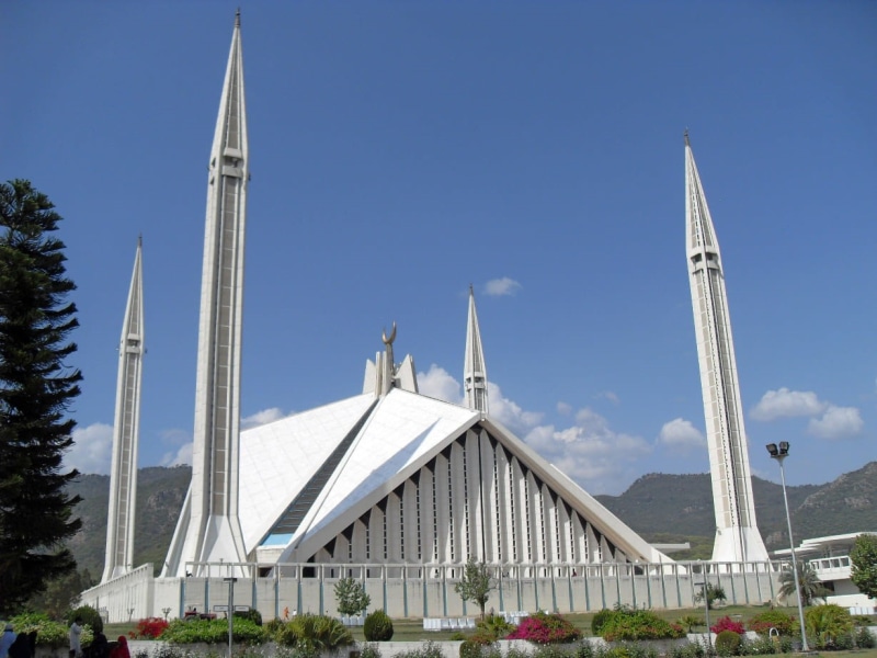 religion, mosque, masjid, faisal, spire, architectural column, building exterior, Elevation, nature, built Structure, public domain, view, photos, temple
